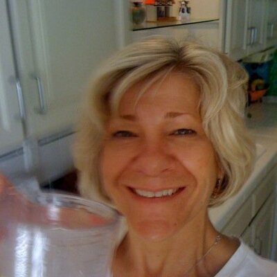Profile Picture of Holly Osborn (@HollyFran) on Twitter