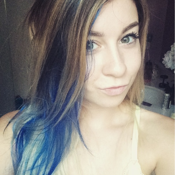 Profile Picture of Kimberly Ackley (@kimberlyackley) on Poshmark