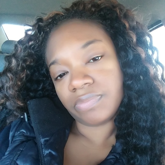 Profile Picture of Jennifer Scales (@jscales53) on Poshmark