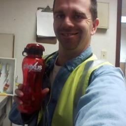 Profile Picture of Mike Verhagen (@mendrinkthepink) on Twitter