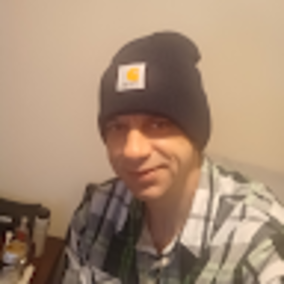 Profile Picture of Corey Roland (@coreyroland6) on Poshmark