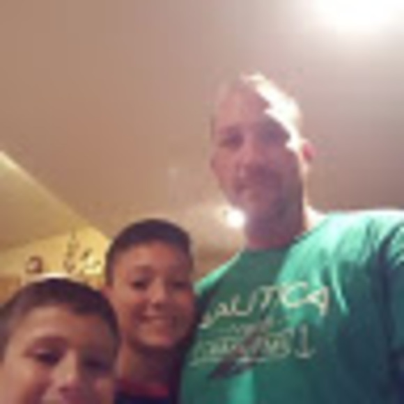 Profile Picture of Todd Chrislip (@tchrislip) on Poshmark