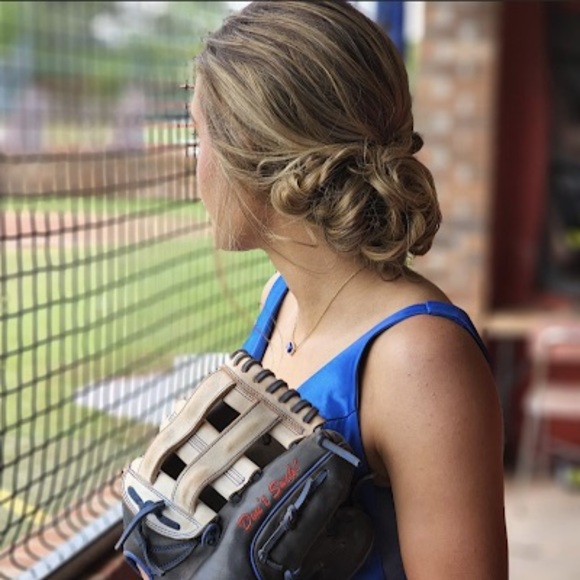 Profile Picture of Mattie Graham (@mattiegraham) on Poshmark