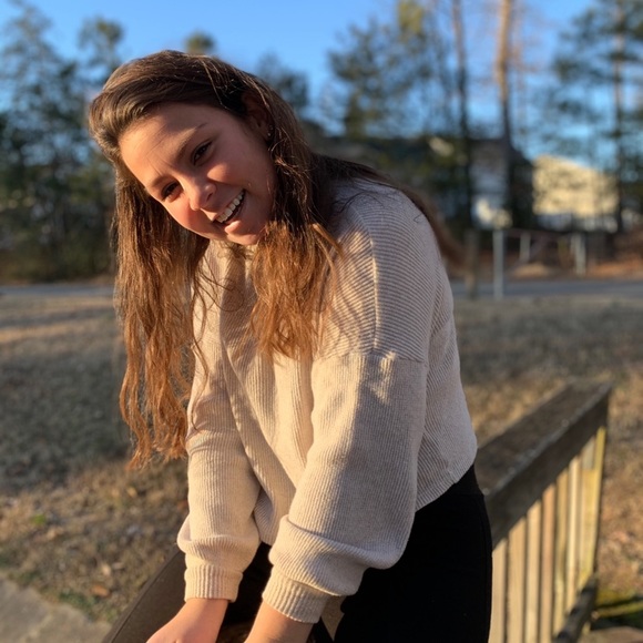 Profile Picture of Kathryn Fennessey (@kfenn404) on Poshmark