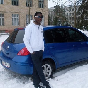 Profile Picture of Ariel Charone (@arielcharone) on Myspace