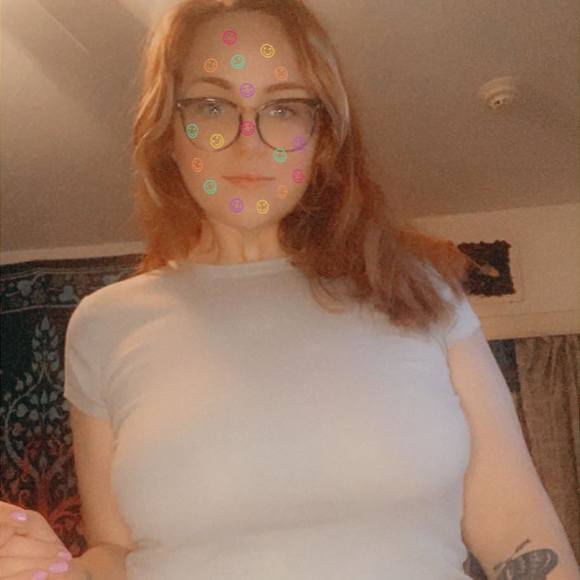 Brynn Schwenk - Poshmark Profile Picture of Brynn Schwenk (@brine12) on Poshmark