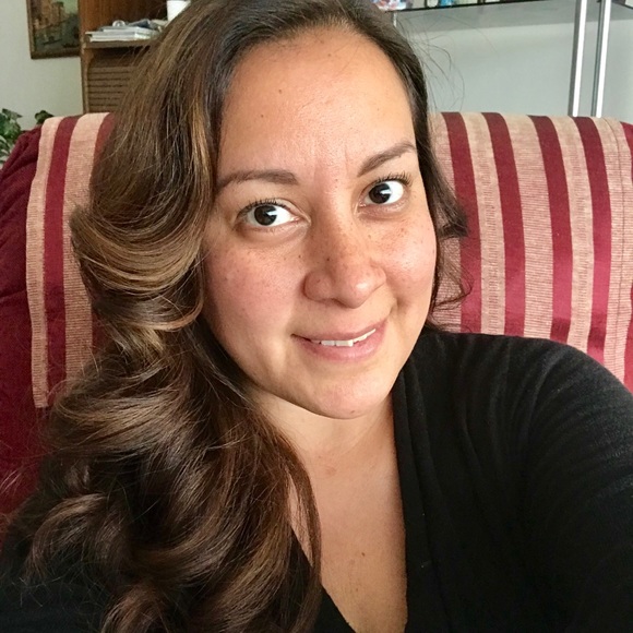 Profile Picture of Mariana Inigo (@mip3079) on Poshmark