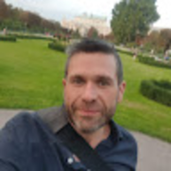 Profile Picture of James Ahern (@chamezra) on Poshmark