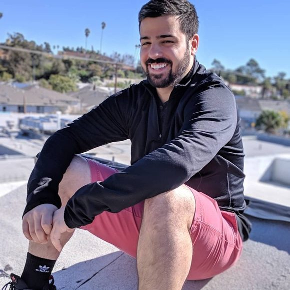 Profile Picture of Eric Goncalves (@ericgoncalves) on Poshmark