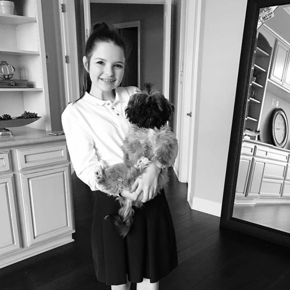 Profile Picture of Reagan Alexander (@rea_elizabeth13) on Poshmark