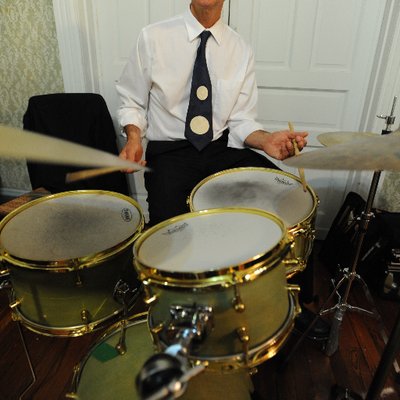 Profile Picture of Michael DeMonte (@mikedemonte) on Twitter