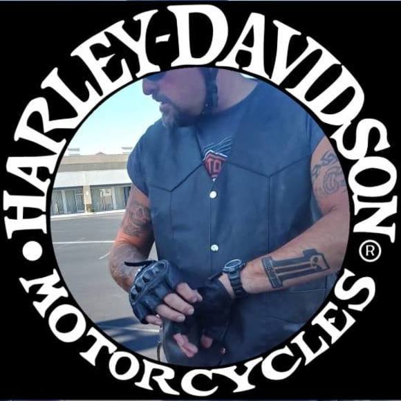 Profile Picture of William Roddy (@williamroddy720) on Poshmark