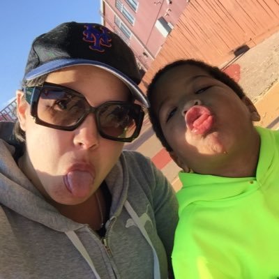 Profile Picture of Lilly Mitchell (@LillyMitchell) on Twitter