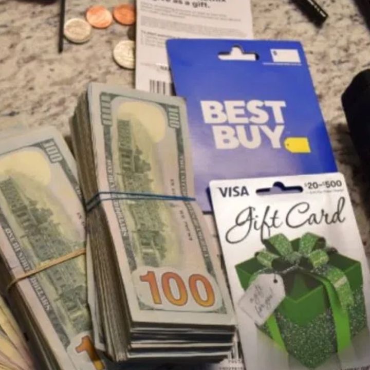 Profile Picture of David 🥷🏾🥷🏾💳💳 (@davidtraps) on Tiktok