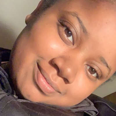Profile Picture of CeyCey (@QueenCeB_) on Twitter