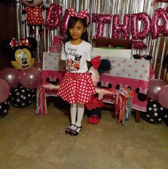 Profile Picture of Daniella flores Flores (@celedonio1977) on Poshmark