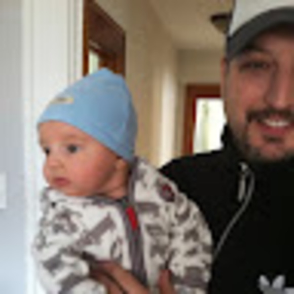 Profile Picture of Jason Halloran (@jphalloran15) on Poshmark