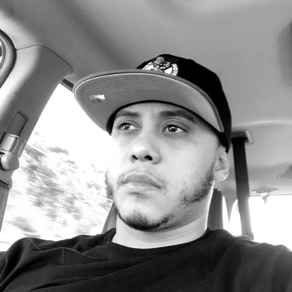 Profile Picture of Marcelo Pereira (@xcelorated) on Poshmark