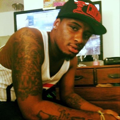 Profile Picture of Lonnie (@LonnieRobertsJr) on Twitter