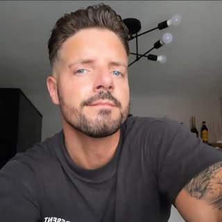 Profile Picture of Neil Moore (@neilmoore_) on Instagram