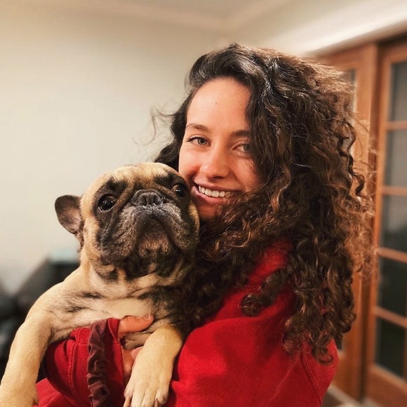 Profile Picture of Julia Governali (@juliagov) on Poshmark