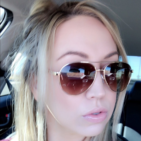 Profile Picture of Jessica Cargill (@jesscargill54) on Poshmark