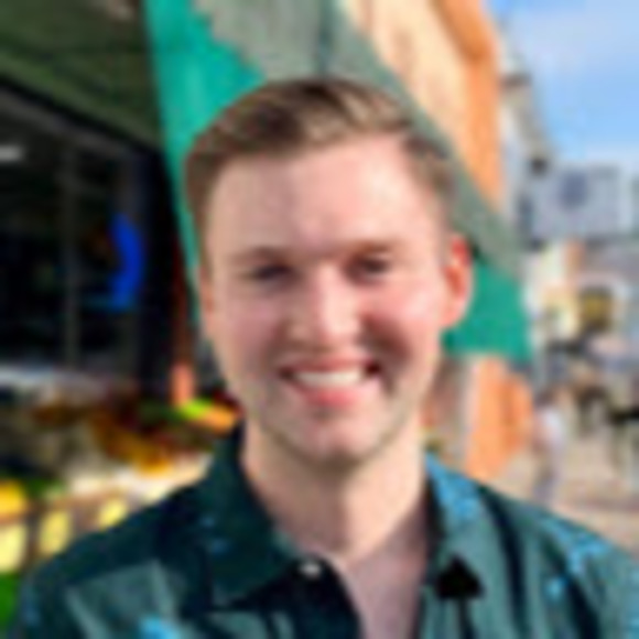 Profile Picture of Michael Rolincik (@mikerol1223) on Poshmark