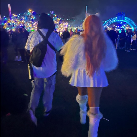 Dreamstate Dreamstate - Poshmark Profile Picture of Dreamstate Dreamstate (@stephsunny22) on Poshmark