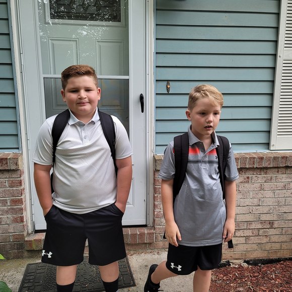 Profile Picture of Trisha Hand (@tredzensky) on Poshmark