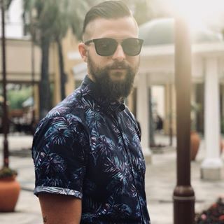 Profile Picture of Jonatan Eidinger (@hjeidinger) on Facebook