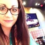 Profile Picture of Mélanie Paradis (@miel_o_mel) on Instagram