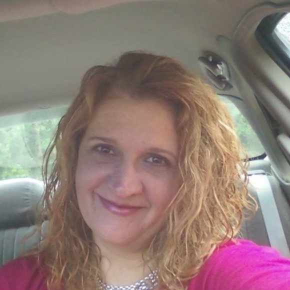 Profile Picture of Karen Vining cruciata (@marwoodlin) on Poshmark