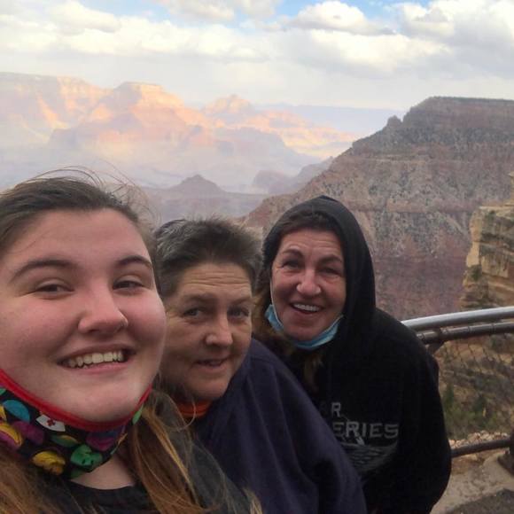 Profile Picture of Bailey Nolan (@baileynolan586) on Poshmark