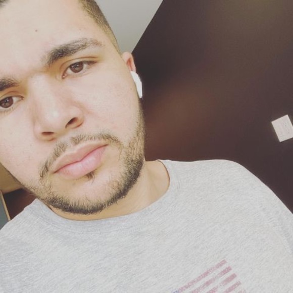 Profile Picture of Pedro Victor (@pedrolbs2012) on Poshmark