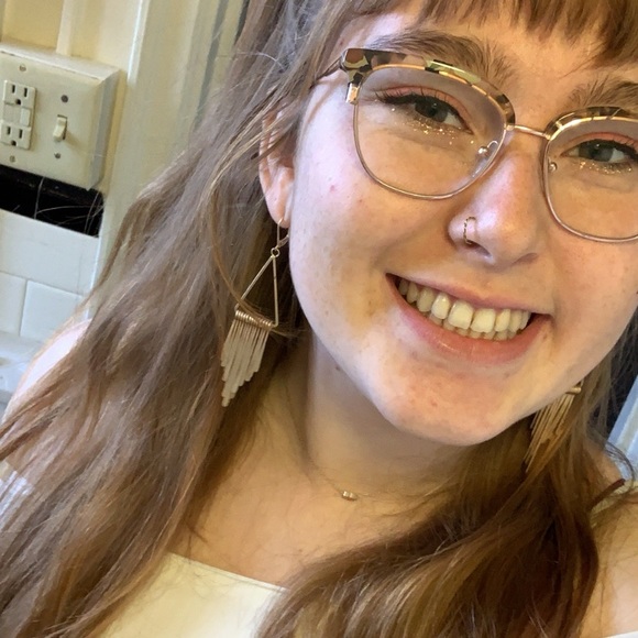 Profile Picture of Chase Monroe (@cmonroe19) on Poshmark