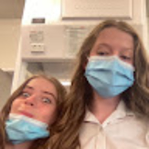 Profile Picture of Grace Humby (@gracestar1001) on Poshmark