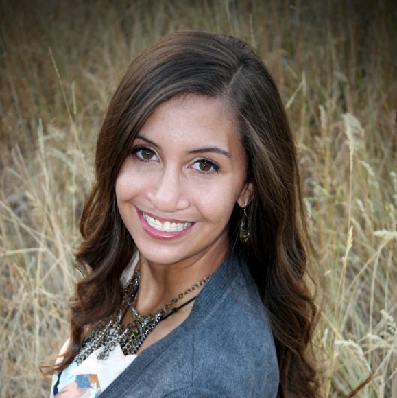 Juliana Dahlstrom - Poshmark Profile Picture of Juliana Dahlstrom (@j_dahlstrom) on Poshmark