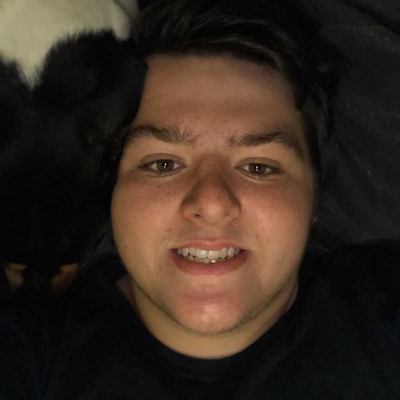 Profile Picture of Daniel Kirby jr (@bigdjjr12) on Poshmark