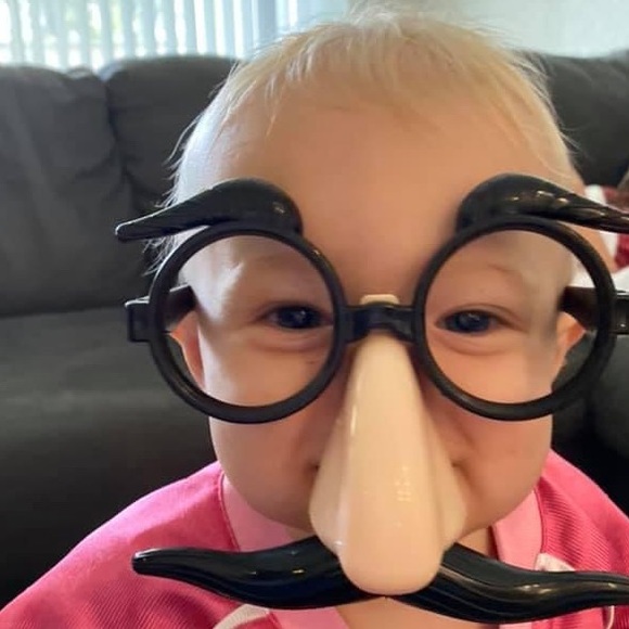 Profile Picture of Samantha Mooney-outlaw (@sem0410) on Poshmark