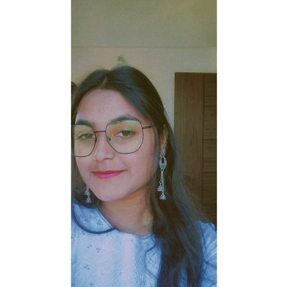 Profile Picture of Vaishnavi Hawalder (@vaishu_96) on Poshmark