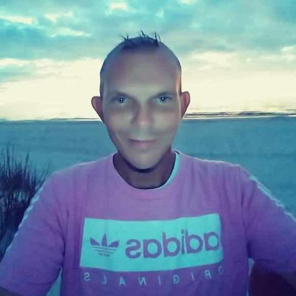 Profile Picture of Kevin Krieter (@keveekev97) on Poshmark