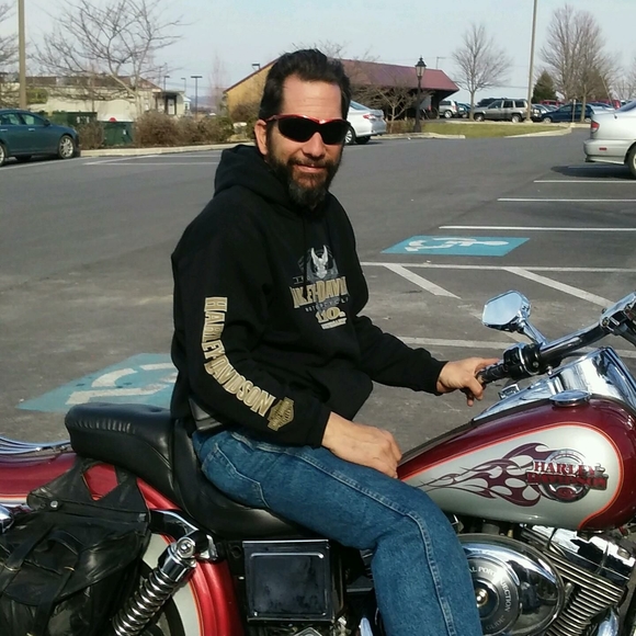 Profile Picture of Chris Kehoe (@ckehoe42) on Poshmark