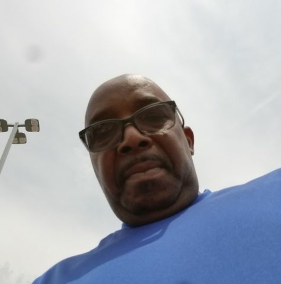 Profile Picture of Ernest James (@ptjames222) on Poshmark