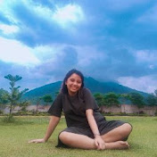 Profile Picture of Julia Angel (@juliaangel812) on Youtube