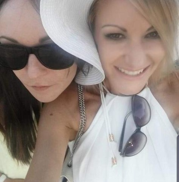 Profile Picture of Adelle Kelly (@adelle_kelly) on Poshmark