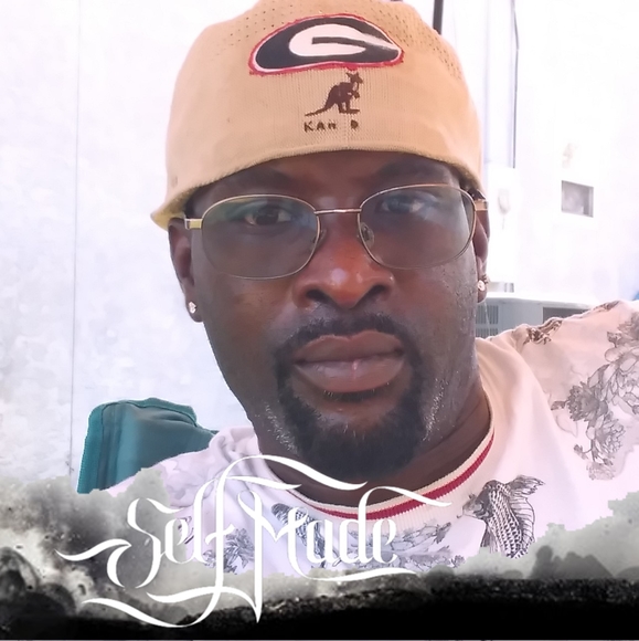 Profile Picture of Christopher d. Ferrell (@cferrell736) on Poshmark