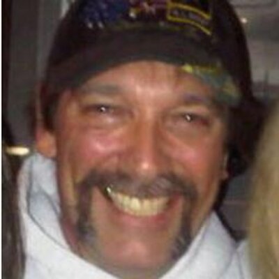 Profile Picture of Richard (@D7dozer) on Twitter