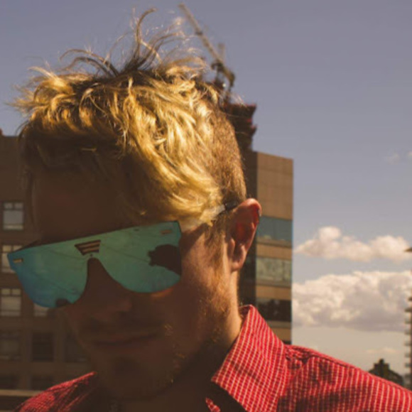 Profile Picture of Quentin Smith (@quentinsmith867) on Poshmark