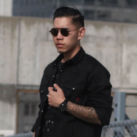 Profile Picture of Sarunyu Nadee (@jakenadee) on Poshmark