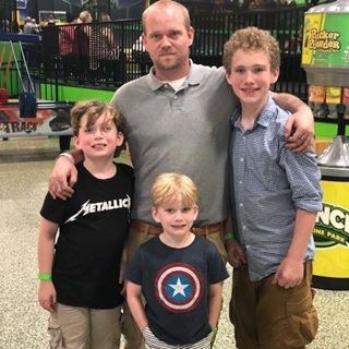 Profile Picture of JR Howell (JR) (@JR-Howell) on Facebook